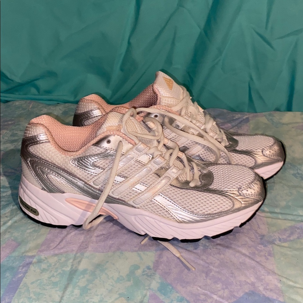 Adidas White Pink Silver Running Shoes fortitude US 8 women’s like new nice